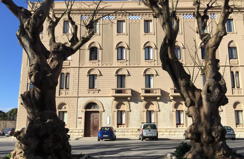 Il Bastione Duca D'Aosta Bed & Breakfast Trapani Exterior photo