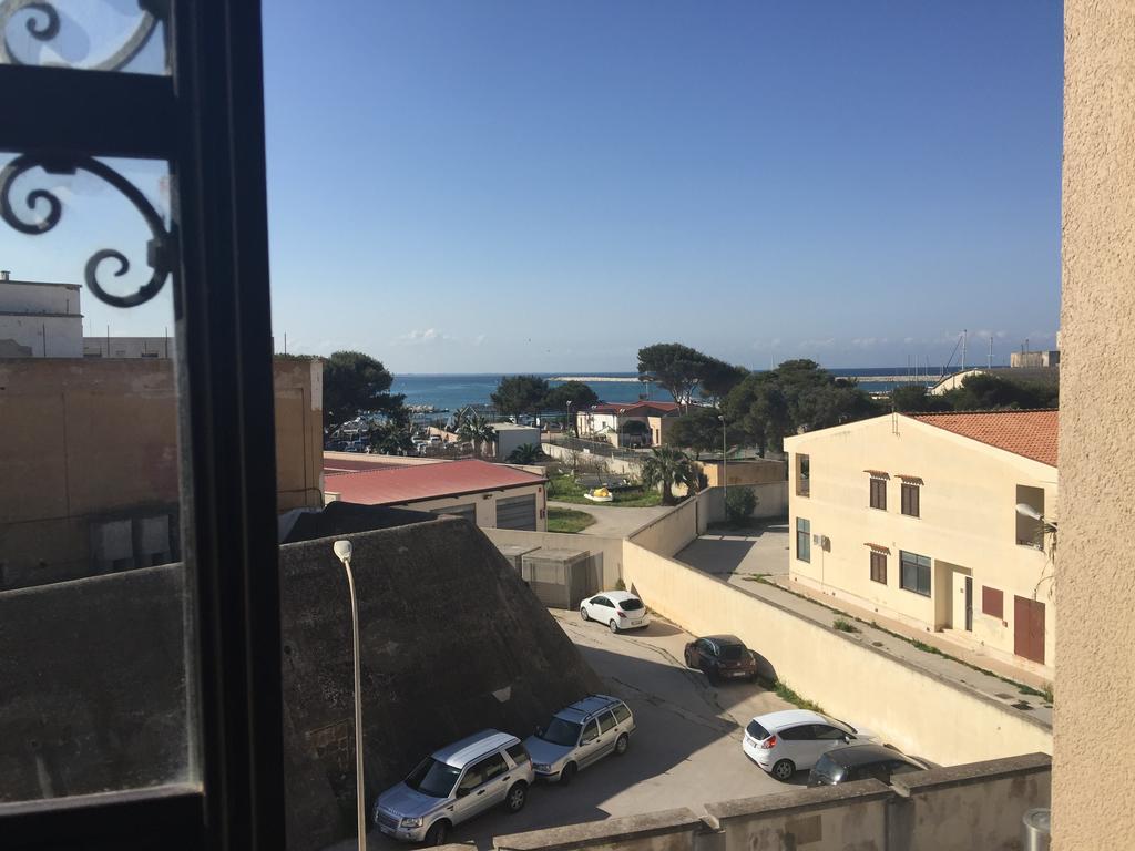Il Bastione Duca D'Aosta Bed & Breakfast Trapani Exterior photo